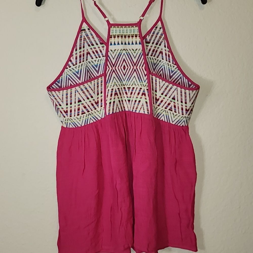 NWOT Pink Tribal top - Picture 3 of 4